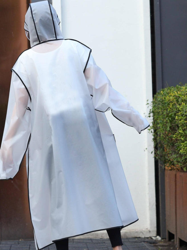 Modny, wielofunkcyjny płaszcz  – Cycling Rain Jacket Commute recenzja i cena